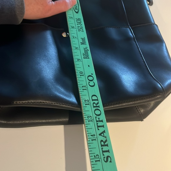 Bostanten Lotty Leather HOBO Bag. - Picture 8 of 9